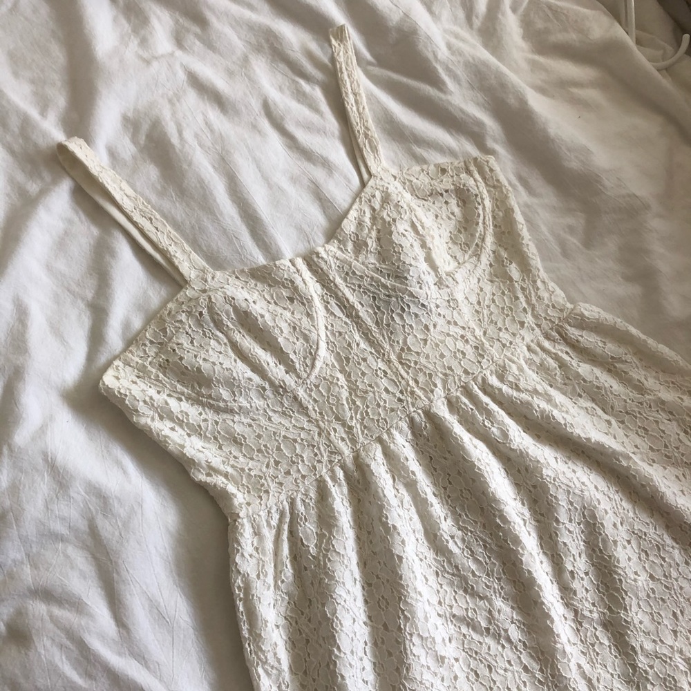 Wet Seal Sweetheart Lace Dress